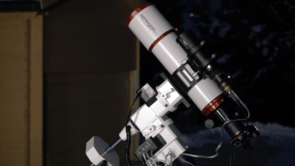 Ecco come si configura un sistema per la fotografia del cielo profondo con telescopio guida, fotocamera di guida e fotocamera principale