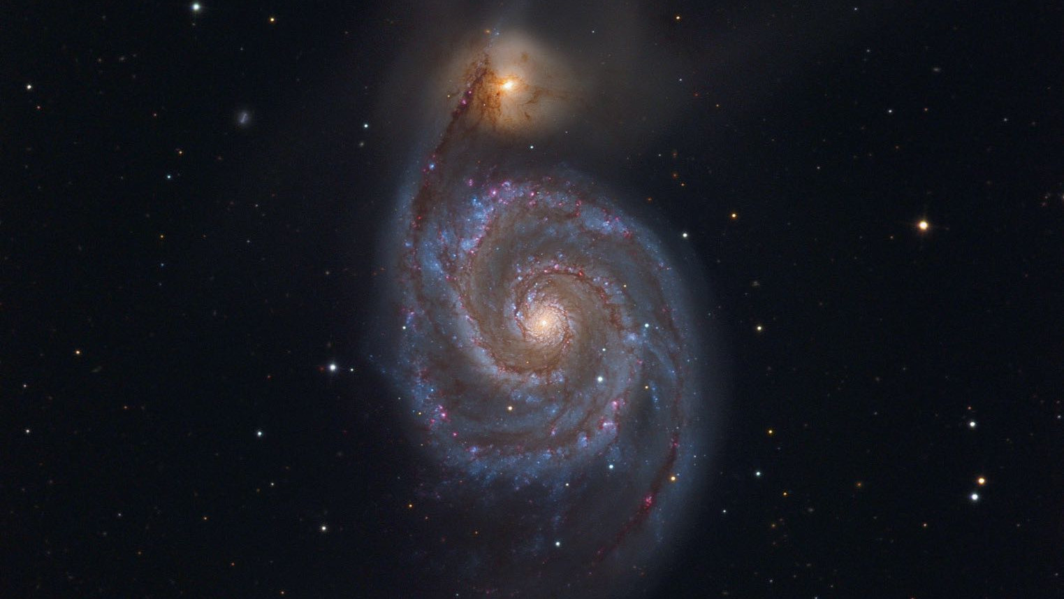 M51 nella costellazione dei Cani da Caccia è una affascinante galassia del cielo primaverile. Johannes Schedler/CCD Guide