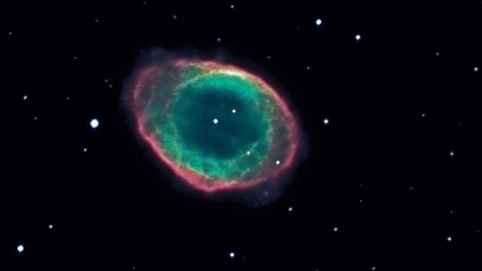 La nebula Anello nella costellazione della Lira. Sebastian Voltmer / CCD Guide