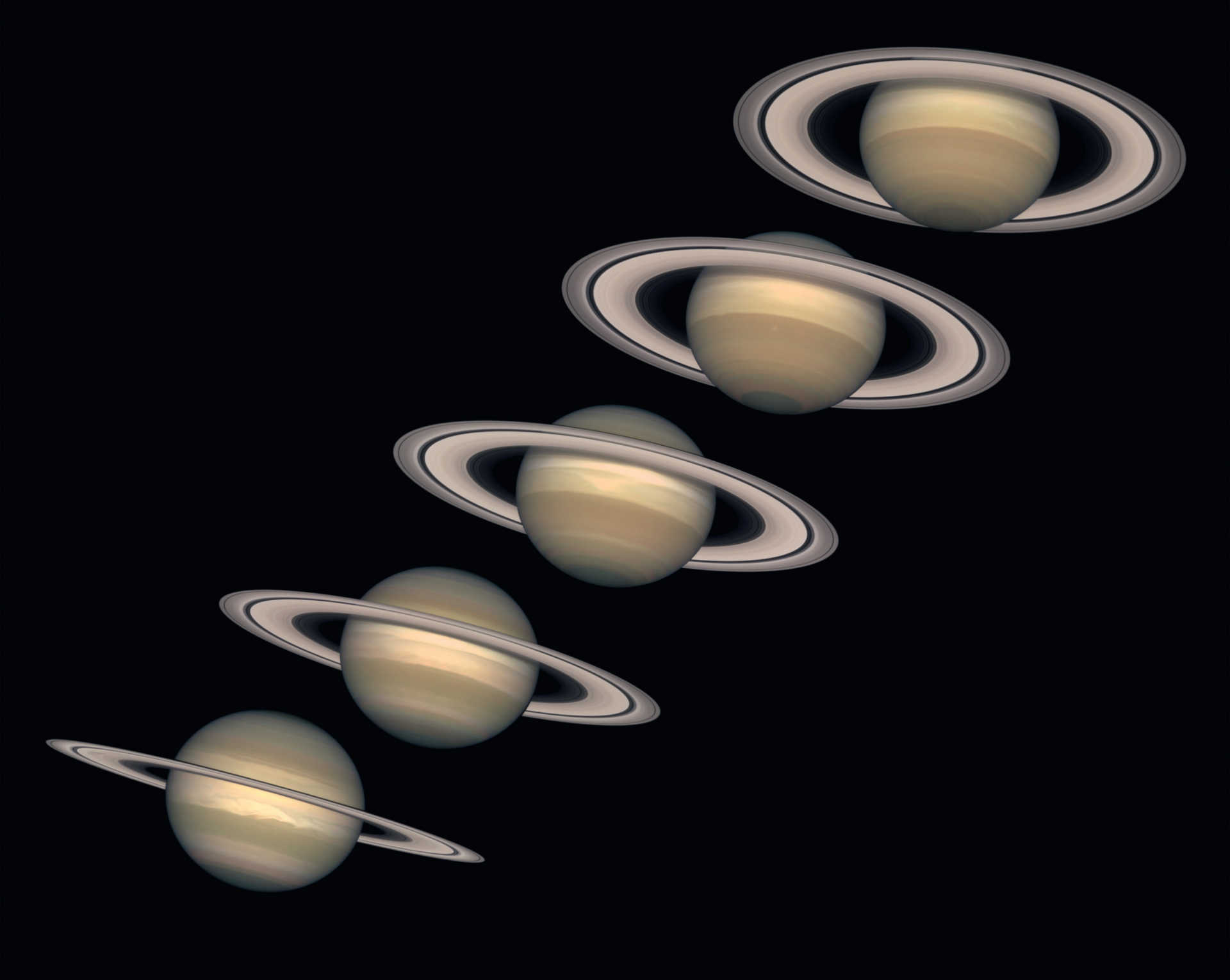 Saturno come appariva dalla Terra negli anni compresi tra il 1996 e il 2000. NASA and The Hubble Heritage Team (STScI/AURA)