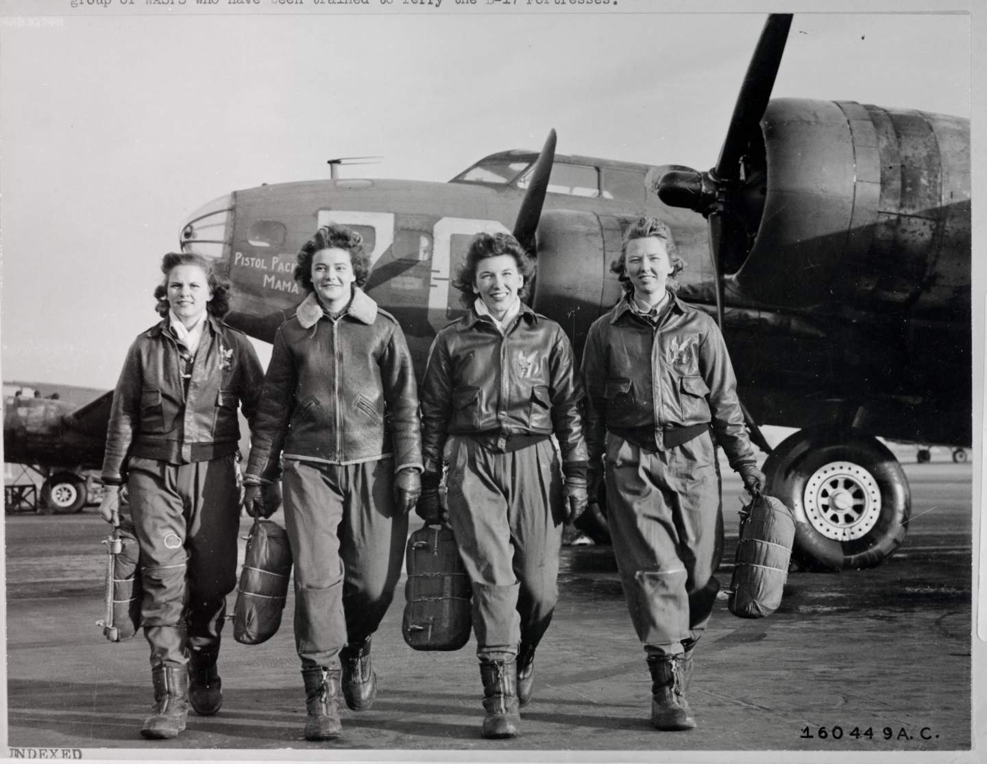 WASP (Women Airforce Service Pilots) da sinistra: Frances Green, Margaret Kirchner, Ann Waldner e Blanche Osborn. © Smithsonian Institution