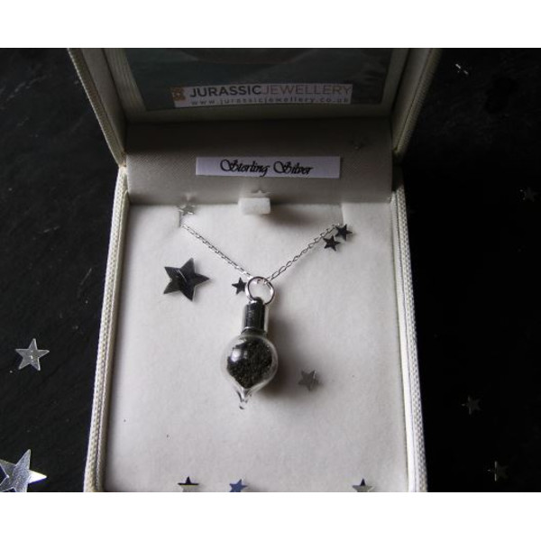 Jurassic Jewellery collana polvere di meteorite (a goccia)