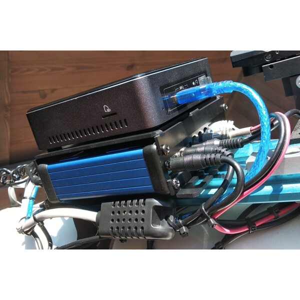 PegasusAstro Piastra di montaggio per PC small-factor per Ultimate PowerBox v2