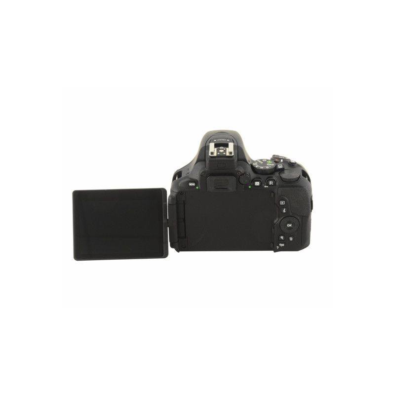 Nikon Fotocamera DSLR D5600a Full Range