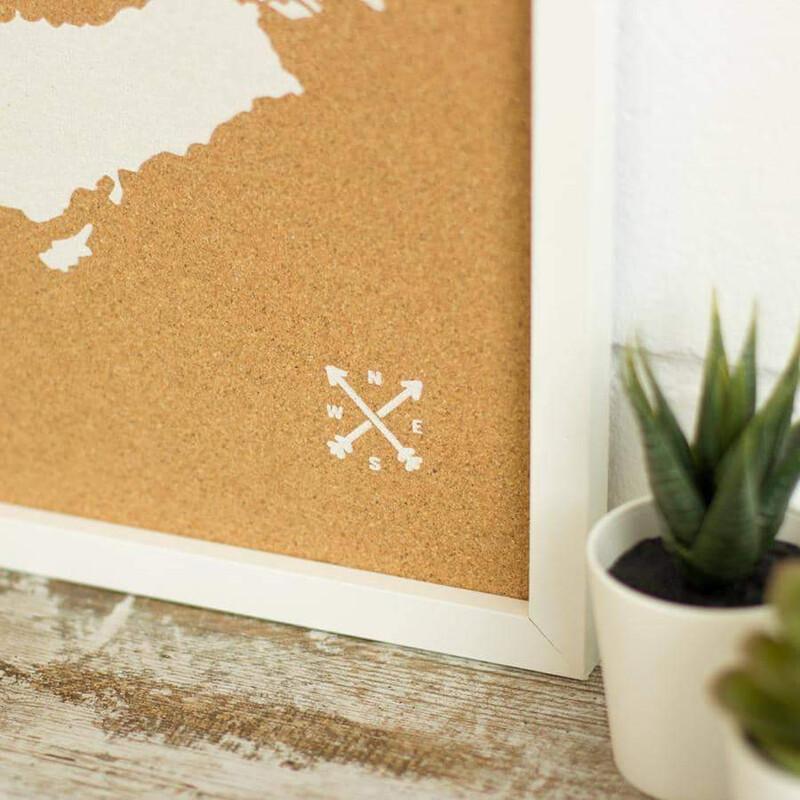 Miss Wood Carta continentale Mappa di Woody Europa bianca 90x60cm incorniciata