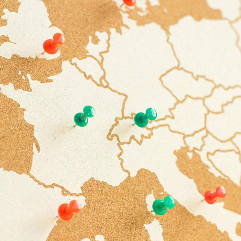 Miss Wood Carta continentale Mappa di Woody Europa bianca 90x60cm incorniciata