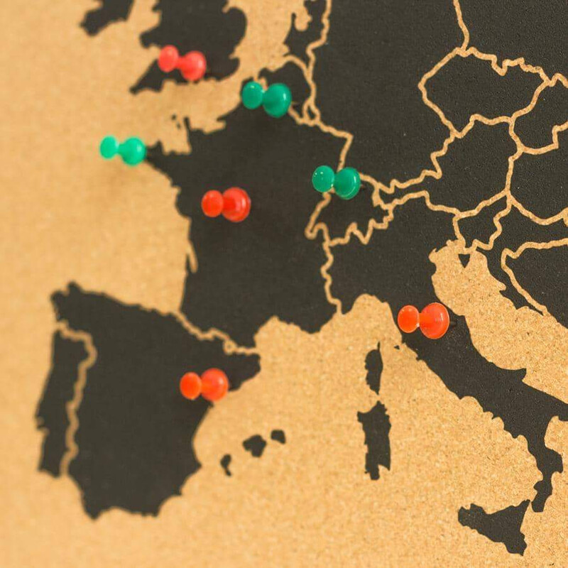 Miss Wood Carta continentale Mappa di Woody Europa nera 60x45 cm incorniciata