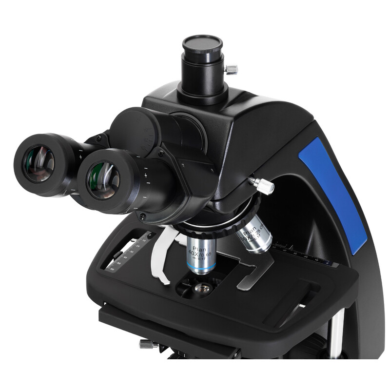 Microscopio 870T