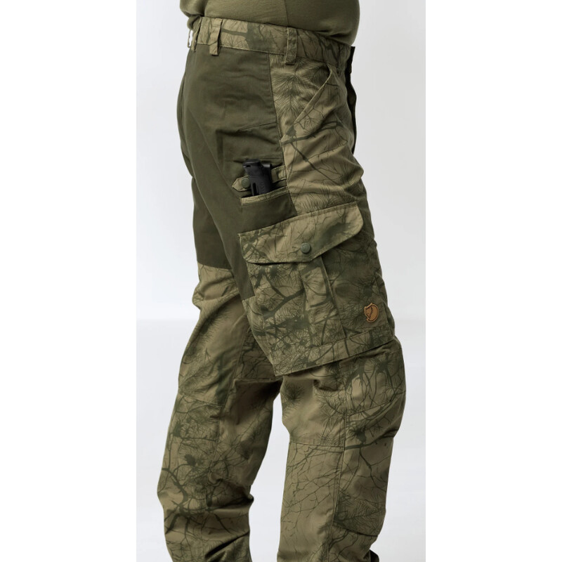 Fjällräven Pantaloni da caccia Barents Pro M, 626-662 Green Camo-Deep Forest, 50