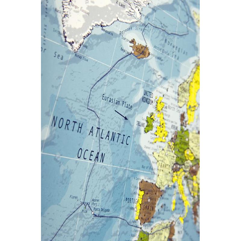The Future Mapping Company Colour Map Weltkarte rot-limette-creme-pink