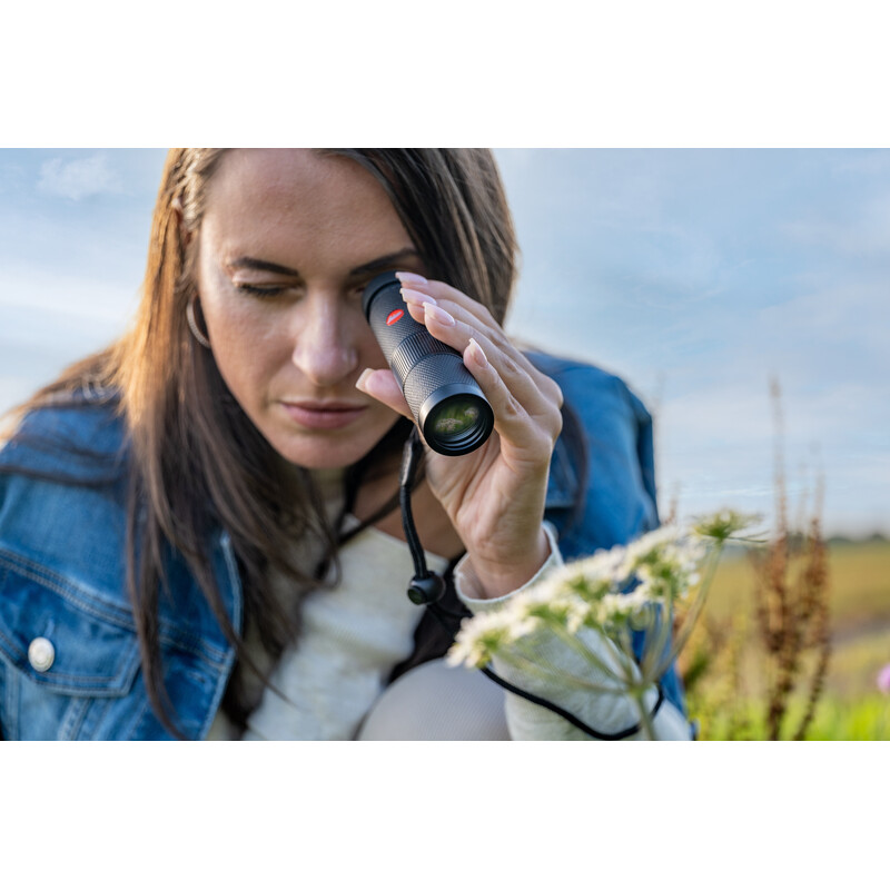 Leica Monoculare Monovid 8x25 rivestito in pelle nera